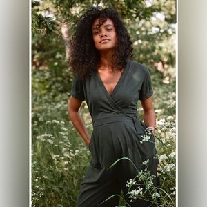 Boob maternity/ nursing jumpsuit. Size M. Black. Excellent condition.